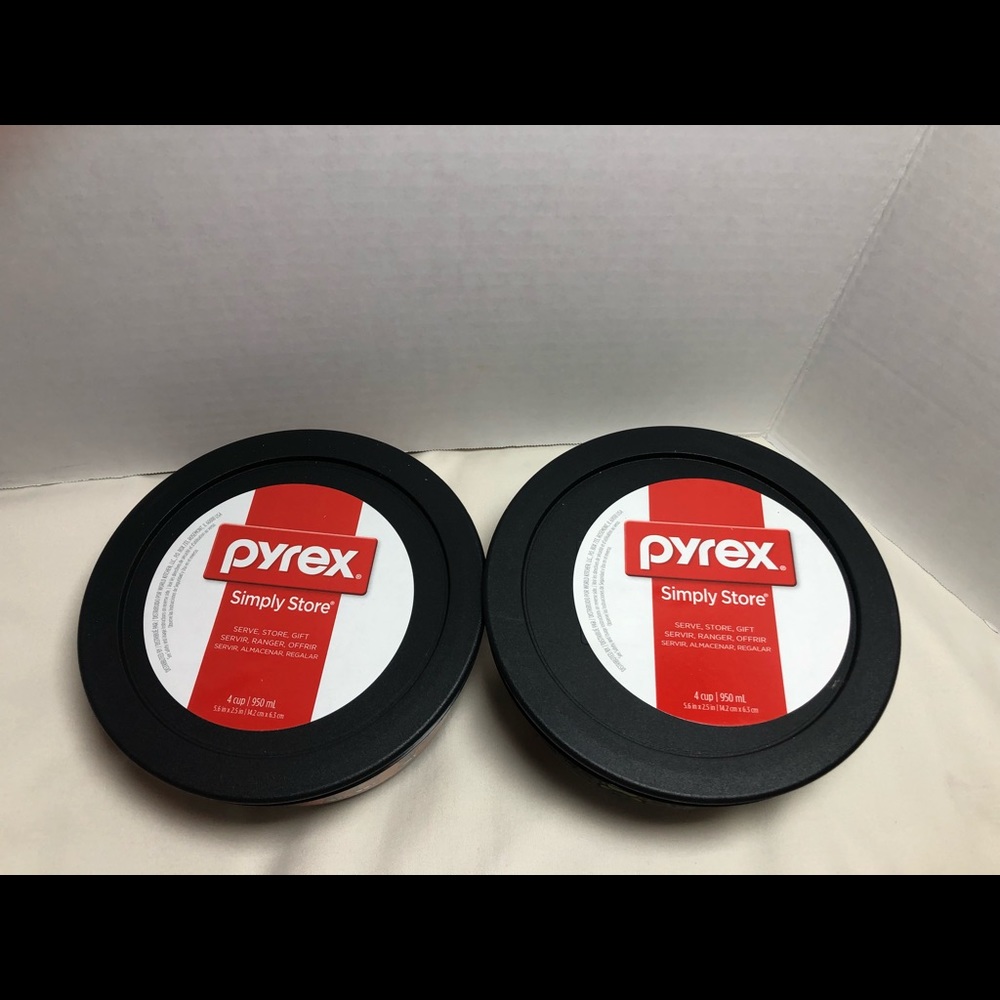 Lot 2 Pyrex Halloween 4 cup bowls Bats Mummy - Picture 3 of 8